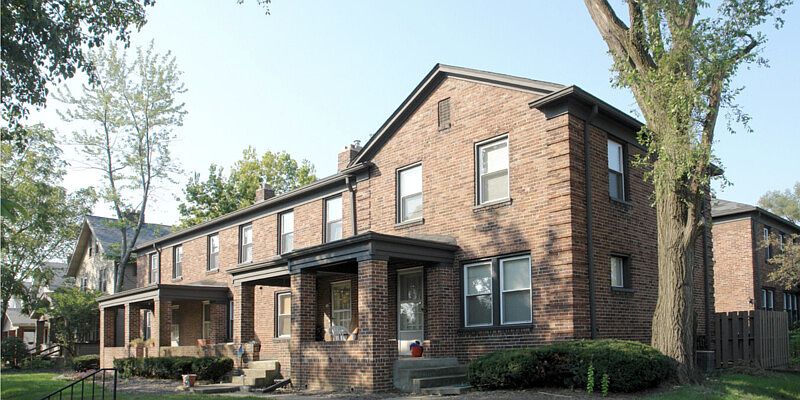 1st image of 827-833 Northwest Blvd #827