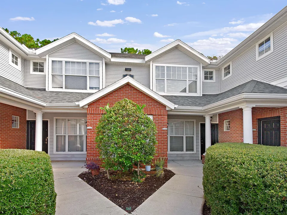 35111 Harbour Vista Cir