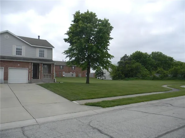 (undisclosed Address), Lees Summit, MO 64081