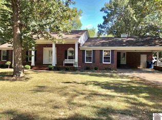 111 Hickory Dr, Murray, KY 42071