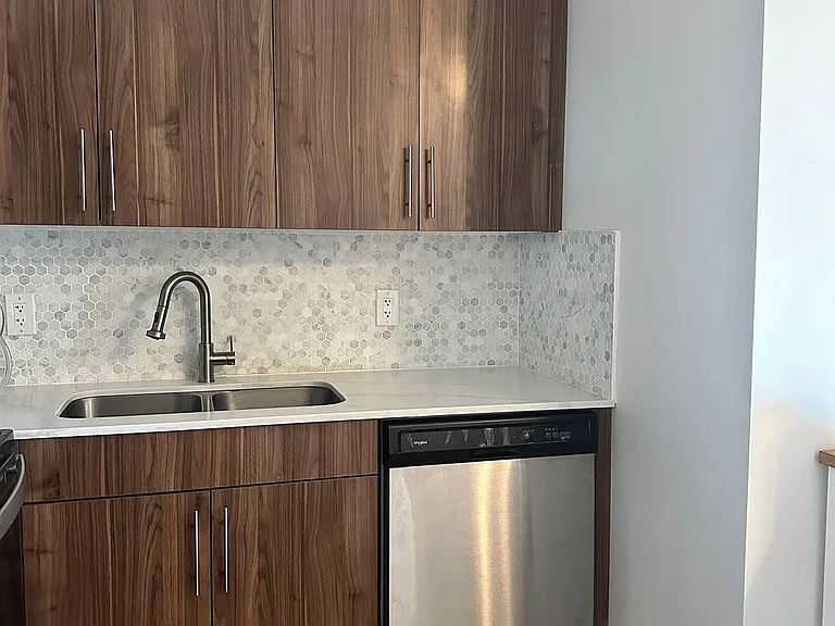 128 King St N #1403 — Photo 5