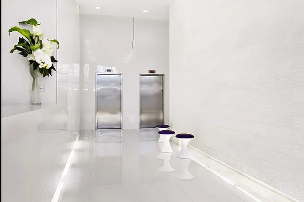 Rented by Compass | media 31