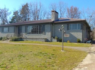 210 Pinecrest Hts, Madisonville, TN 37354