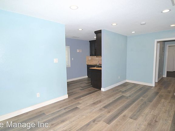 5th image of 566 W Santa Cruz St