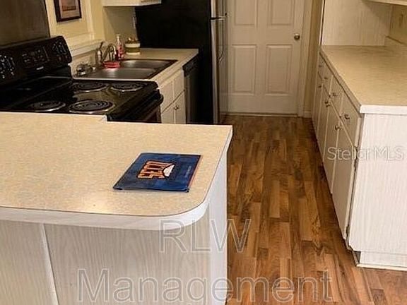 4th image of 37240 Beach Dr