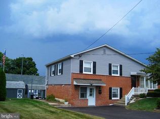 3 Kensington Dr, Camp Hill, PA 17011