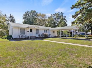 303 Pleasant St, Mount Pleasant, TX 75455
