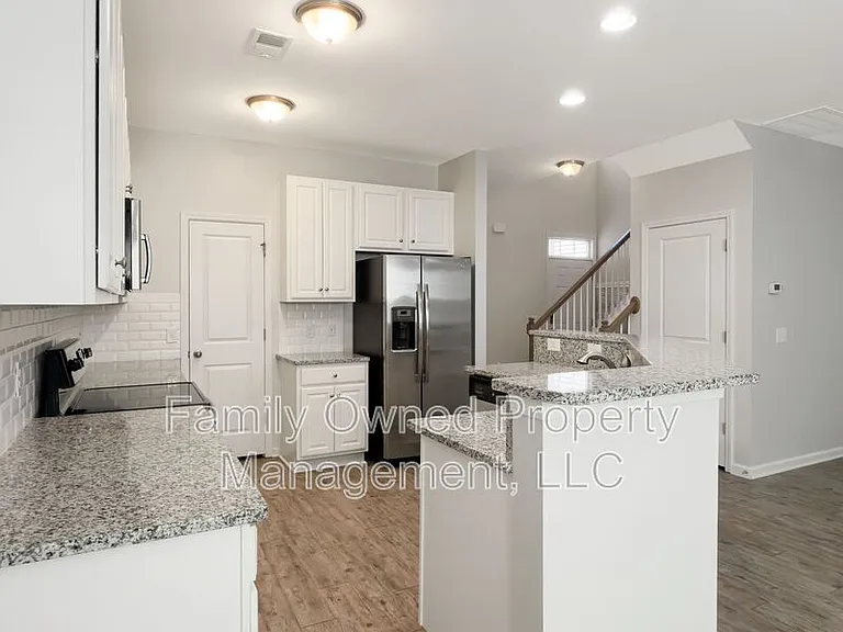 8968 Cat Tail Pond Rd — Photo 9