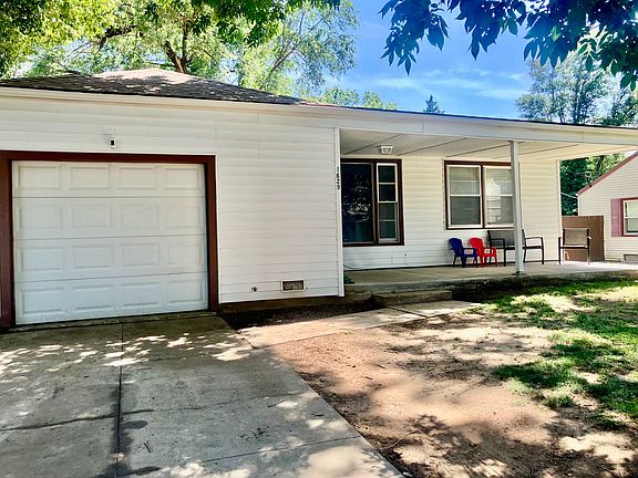 4th image of 1629 E Gary St