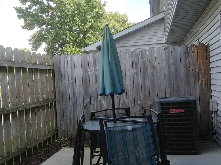 2075 Miracle Dr — Photo 9