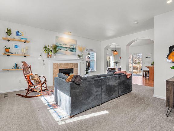 5th image of 1482 NE Rumgay Ln