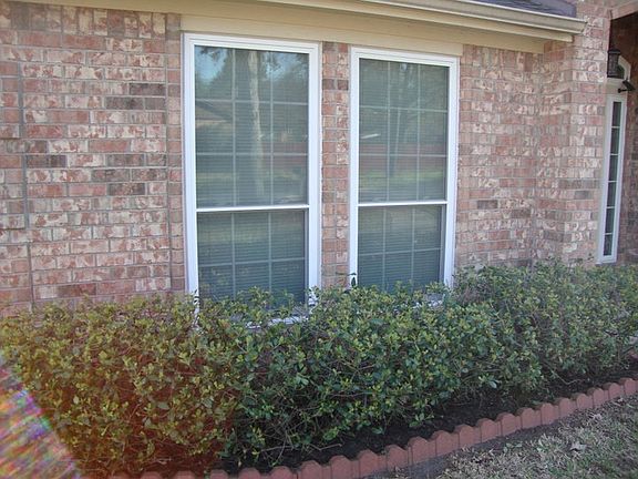 3rd image of 1922 Hunnington Dr