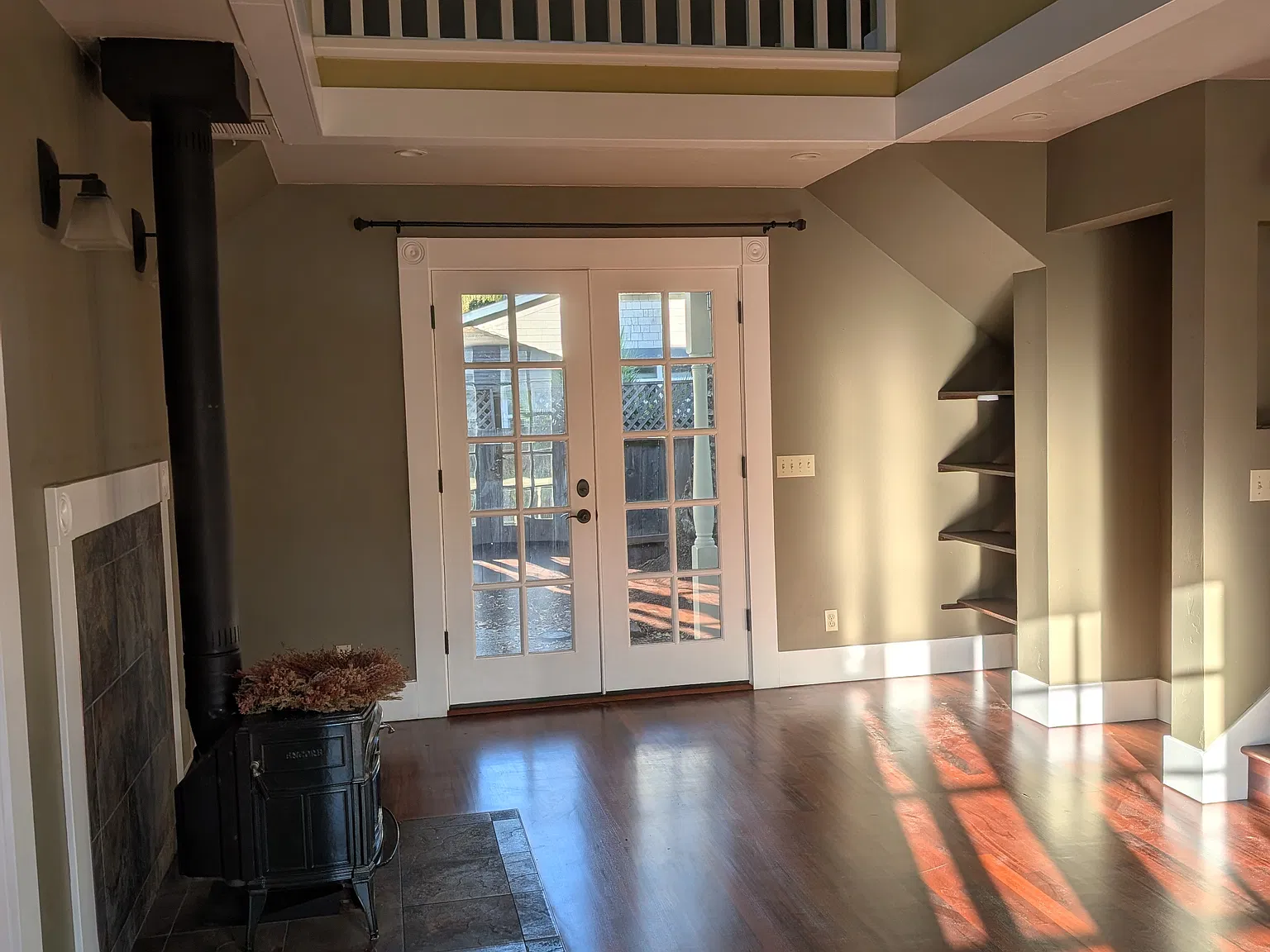 4 bed, 2078 sqft, $4,950 — Photo 4