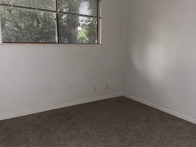 7449-7551 Willowcreek Dr #7449 — Photo 13