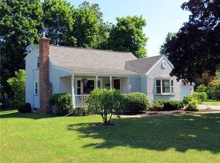 516 Old Mill Ln, Webster, NY 14580