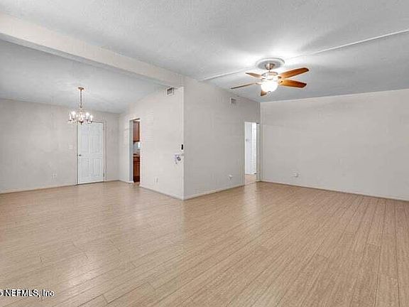 5th image of 2203 LIMOGES Drive E