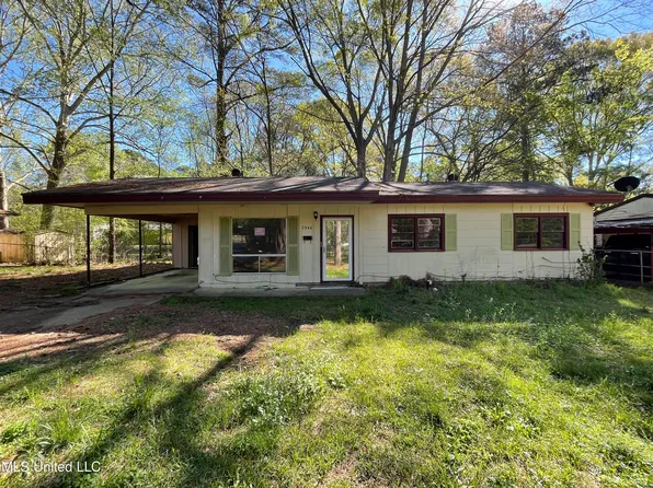 2844 Charleston Dr, Jackson, MS 39212