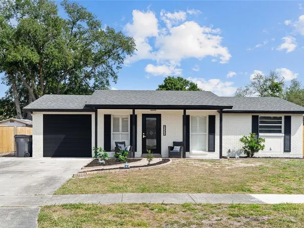 8335 Galewood Cir, Tampa, FL 33615