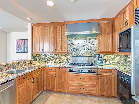 5th image of 560 Mountain Village Blvd Unit 302
