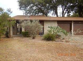 10061 Woodland Village Dr, Austin, TX 78750