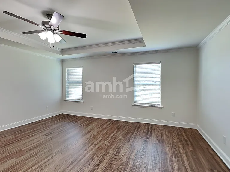 1109 Ashlyn Ct — Photo 12