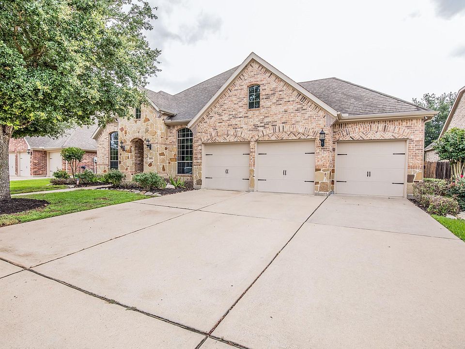 1st image of 8726 Hollow Bay Ln