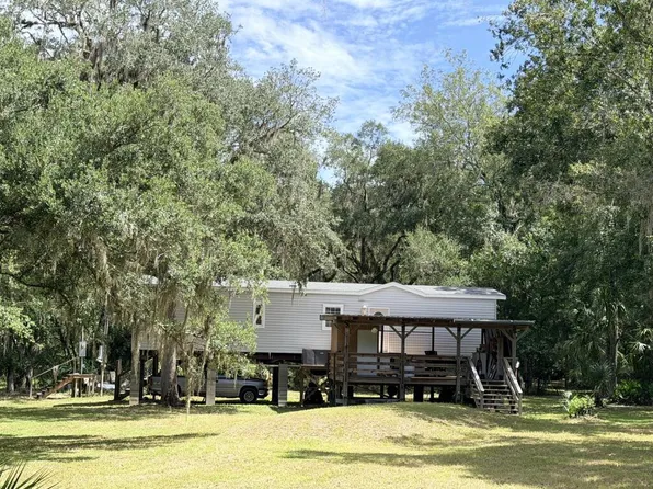 1957 SE 477th Ave, Old Town, FL 32680