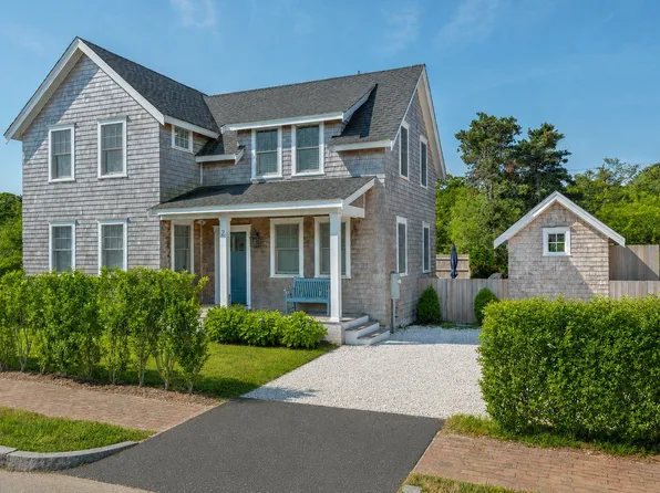 2 Fawn Ln, Nantucket, MA 02554