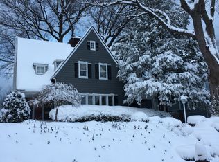 1510 Lewis Dr, Lakewood, OH 44107