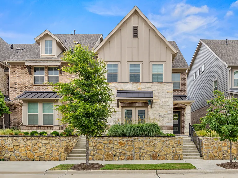 7833 Bayside Dr — Photo 15