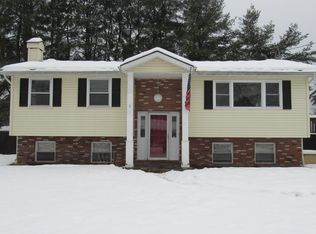 6 Keyes St, Warrensburg, NY 12885