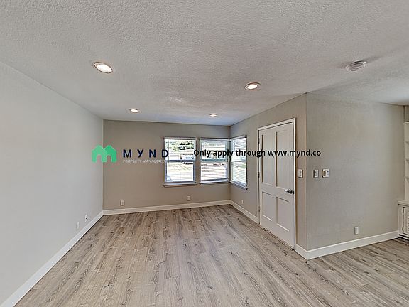 2nd image of 2990 Chevy Way #1
