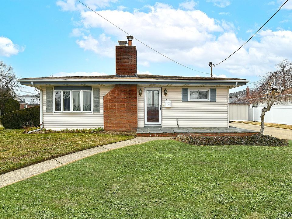1st image of 481 Leonard Boulevard