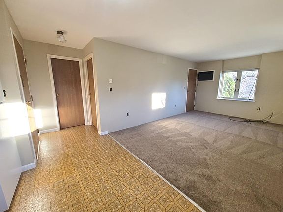 2nd image of 480 Nashua St APT D