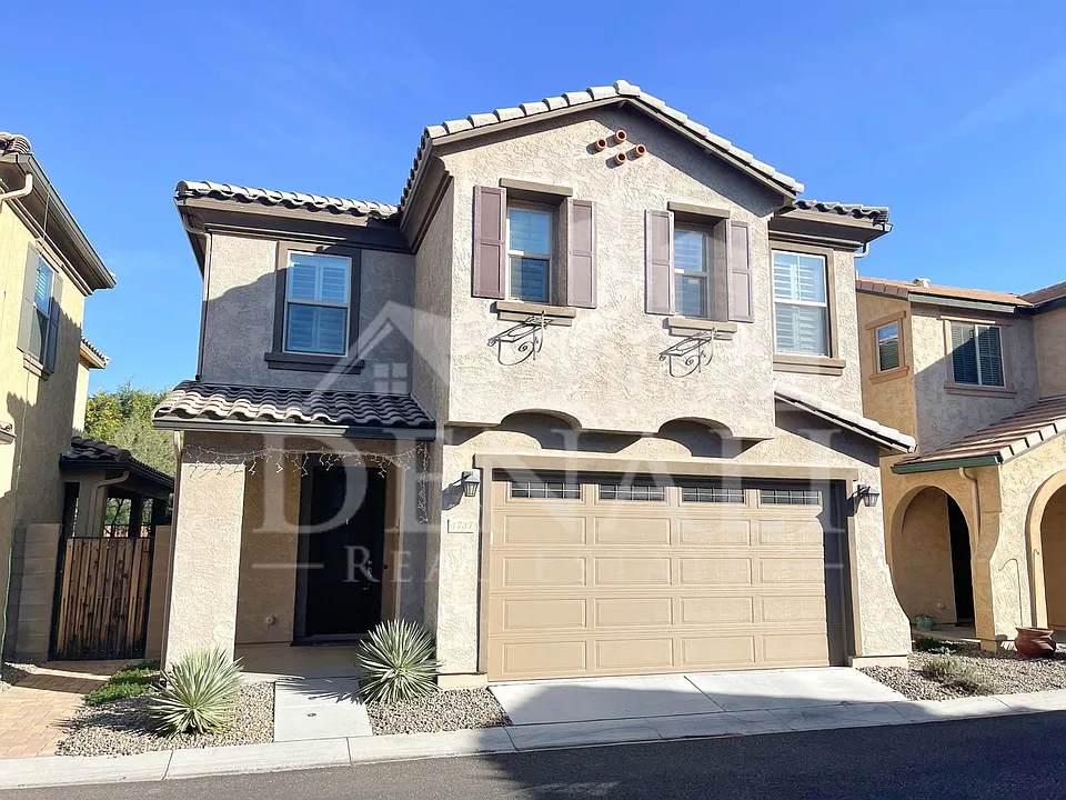 4737 E Betty Elyse Ln