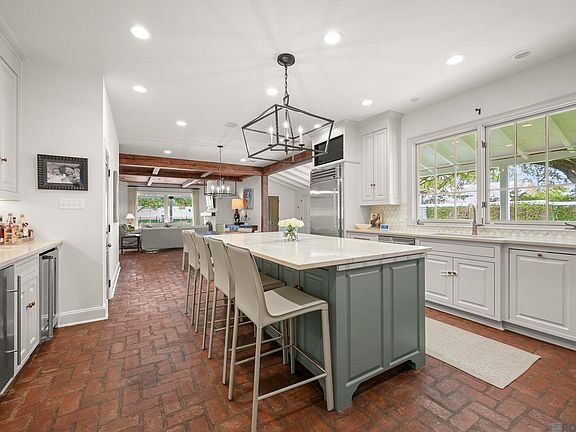 5th image of 7022 Richards Dr