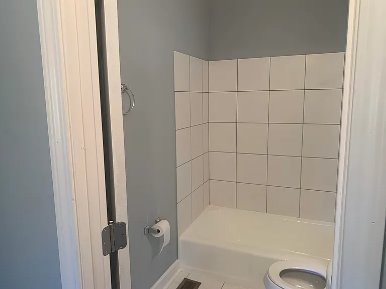 2056 Midway St — Photo 18