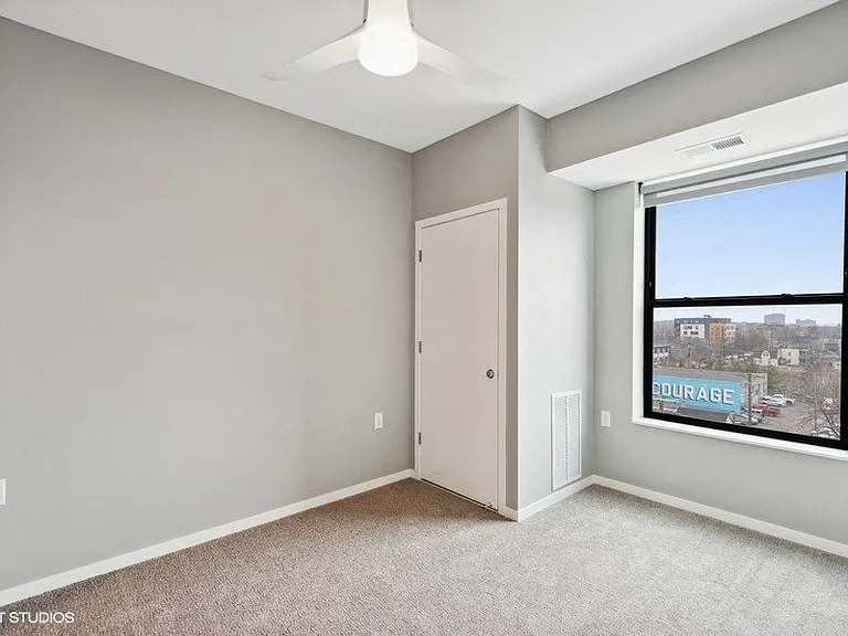 Lago Apartments — Photo 188