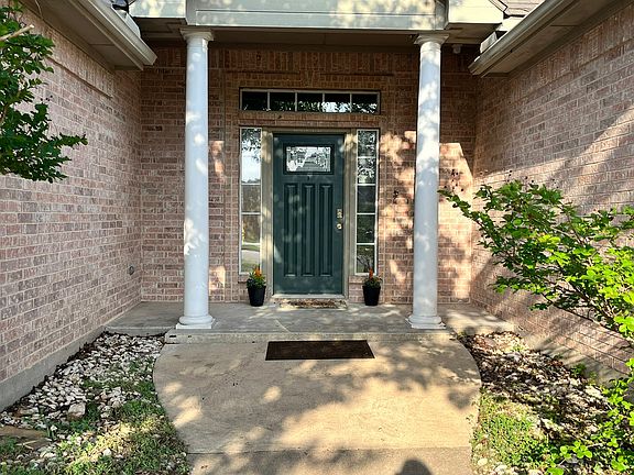 5th image of 2700 Boyd St