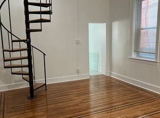 1807 S Broad St #1R, Philadelphia, PA 19148