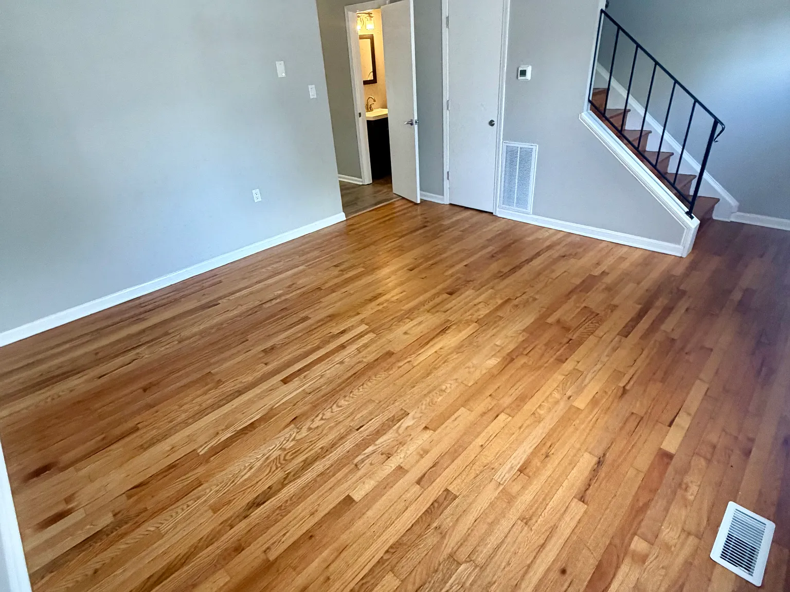 2 bed, 1.5 bath, 1000 sqft, $1,575 — Photo 2