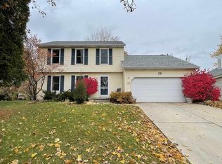 25 Sandy Ct, Madison, WI 53717