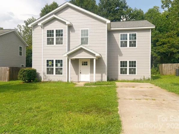 830 Oakshire Cir, Charlotte, NC 28214