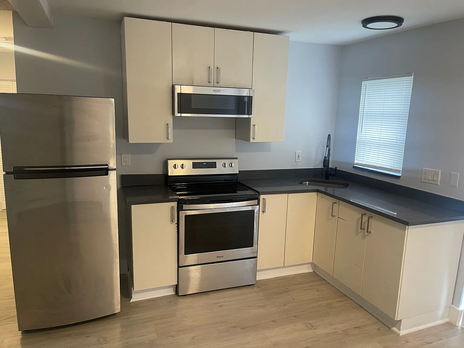 780 NE — Photo 3