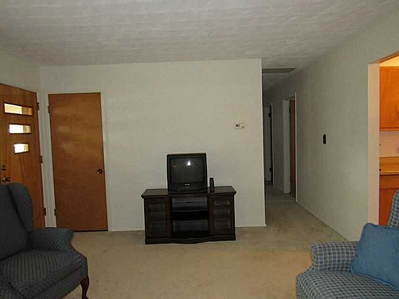 5th image of 429 Merrymaid Dr