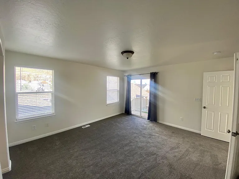 1297 S 1430 E — Photo 23