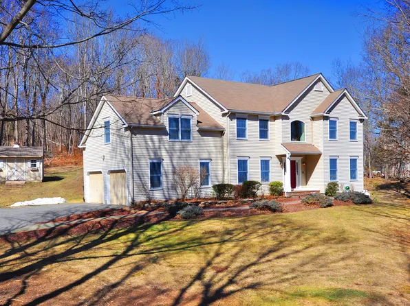 2 Famja Lane, New Milford, CT 06776