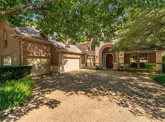 2nd image of 1006 Creekwood Dr