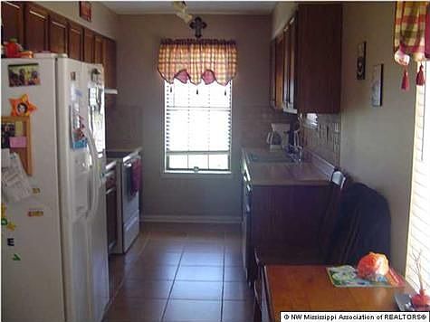 5th image of 10266 Yates Dr