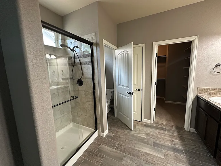 509 Deville Dr — Photo 19